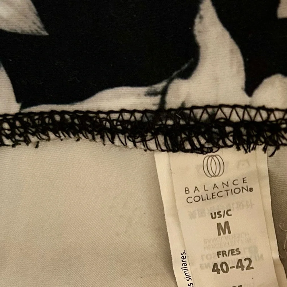 BALANCE COLLECTION Women’s High Rise Leggings Black White Floral Size M Medium - Picture 4 of 4